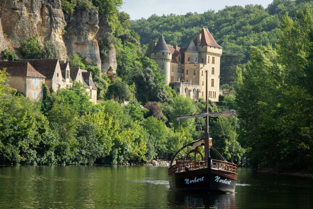 Dprdpgne land of castles