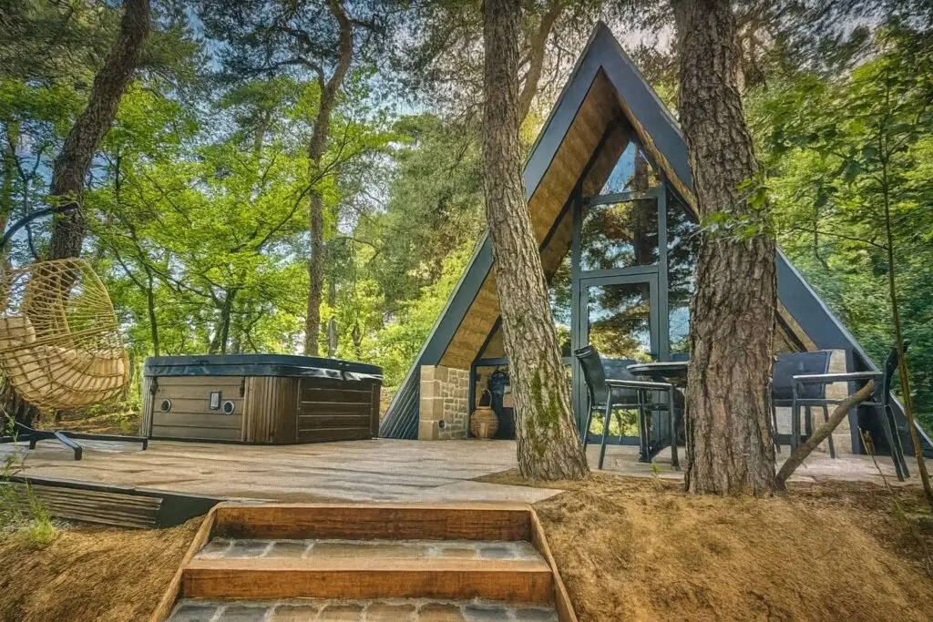 Luxury Winter Lodges & Cabins